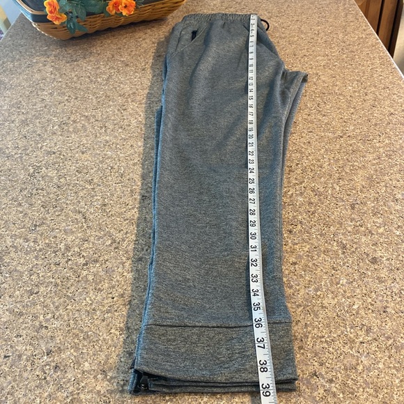Xersion Gray Joggers Sweatpants Medium - Picture 10 of 15
